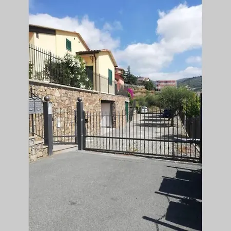Casa Mary Villa Santo Stefano al Mare Exterior photo